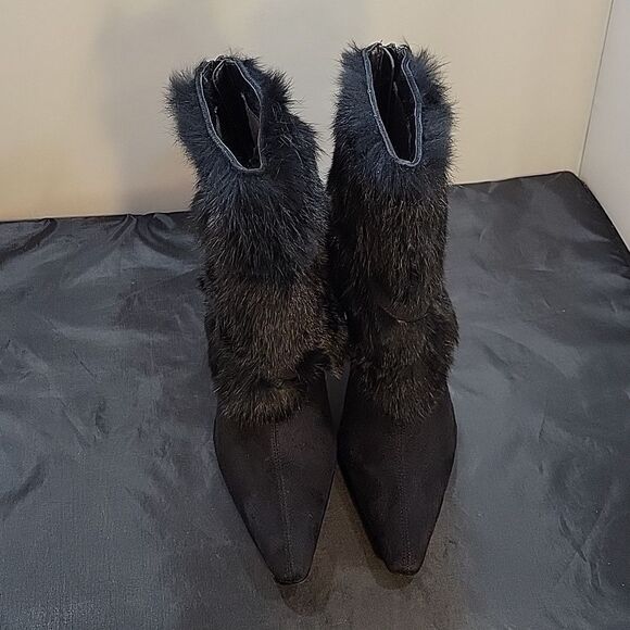WILD DIVA BLACK FUR TRIM MID-CALF POINTED TOE BACK ZIPPER CLOSURE BOOT S2 - Picture 3 of 14
